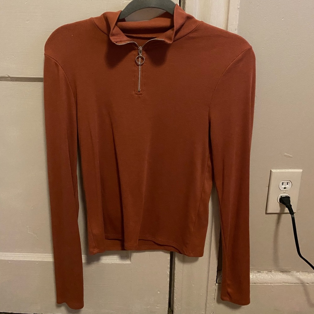 Long sleeve Aeropostale top!